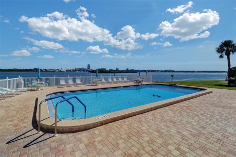 Condominio en alquiler en Clearwater, Florida, 2 dormitorios, 109.72 m2 № 1917104 - foto 27