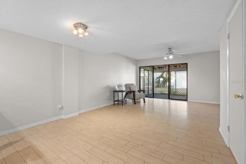 Adosado en venta en Sarasota, Florida, 2 dormitorios, 97.36 m2 № 1532342 - foto 17