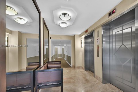 Купить кондоминиум в Халландейл-Бич, Флорида 2 спальни, 144.28м2, № 1959148 - фото 17