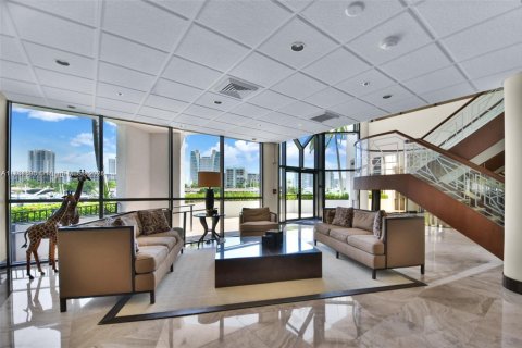 Купить кондоминиум в Халландейл-Бич, Флорида 2 спальни, 144.28м2, № 1959148 - фото 14