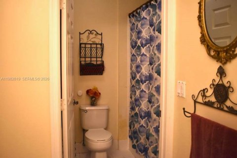 Casa en venta en Pembroke Pines, Florida, 3 dormitorios, 184.97 m2 № 2049924 - foto 16