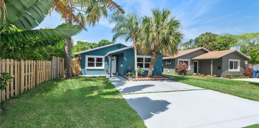House in Oakland Park, Florida 3 bedrooms, 150.5 sq.m. № 1897588