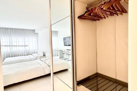 Copropriété à louer à Miami Beach, Floride: 1 chambre, 78.97 m2 № 1940422 - photo 12