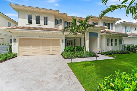 House in West Palm Beach, Florida 5 bedrooms, 406.82 sq.m. № 2376411