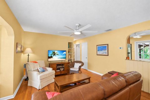 Villa ou maison à vendre à Dunedin, Floride: 2 chambres, 116.69 m2 № 2394311 - photo 11