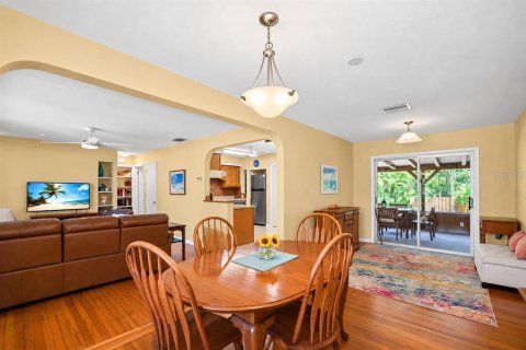 Villa ou maison à vendre à Dunedin, Floride: 2 chambres, 116.69 m2 № 2394311 - photo 4