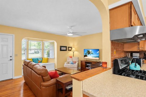 Villa ou maison à vendre à Dunedin, Floride: 2 chambres, 116.69 m2 № 2394311 - photo 12