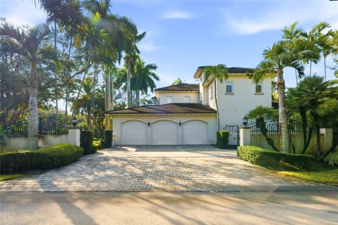 Villa ou maison à vendre à Miami, Floride: 7 chambres, 603.4 m2 № 2080254 - photo 5