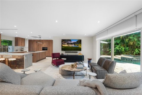 Casa en venta en Miami Shores, Florida, 4 dormitorios, 228.91 m2 № 1967045 - foto 2