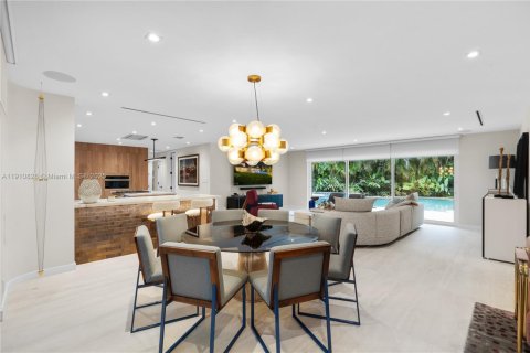 Casa en venta en Miami Shores, Florida, 4 dormitorios, 228.91 m2 № 1967045 - foto 7