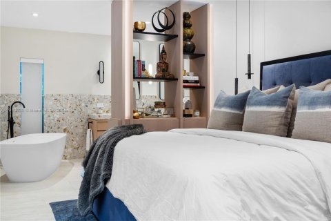 Casa en venta en Miami Shores, Florida, 4 dormitorios, 228.91 m2 № 1967045 - foto 28