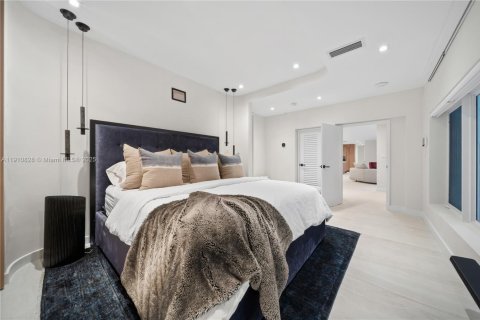 Casa en venta en Miami Shores, Florida, 4 dormitorios, 228.91 m2 № 1967045 - foto 26