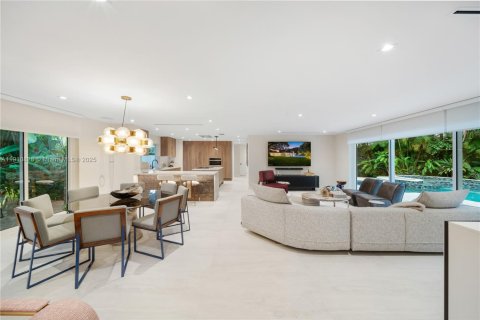 Casa en venta en Miami Shores, Florida, 4 dormitorios, 228.91 m2 № 1967045 - foto 9