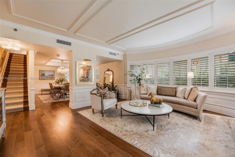 Townhouse in Coral Gables, Florida 2 bedrooms, 186.73 sq.m. № 1807862 - photo 5