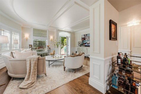 Townhouse in Coral Gables, Florida 2 bedrooms, 186.73 sq.m. № 1807862 - photo 3