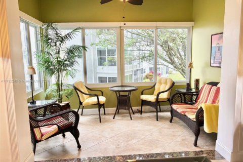 Condo in Lauderdale Lakes, Florida, 2 bedrooms № 2038115 - photo 7