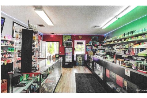 Propiedad comercial en venta en Deltona, Florida, 414.34 m2 № 2156026 - foto 7
