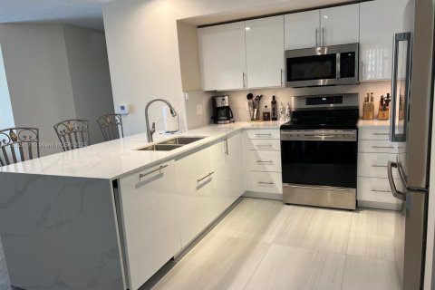 Condo in Aventura, Florida, 3 bedrooms  № 1814161 - photo 1