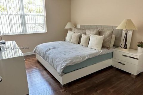 Condominio en alquiler en Aventura, Florida, 3 dormitorios, 122.63 m2 № 1814161 - foto 5