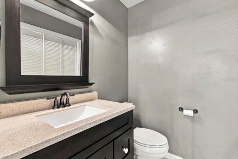 Condo in Tampa, Florida, 2 bedrooms № 2384130 - photo 21