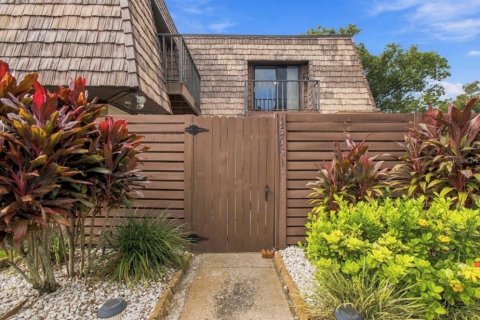 Condo in Tampa, Florida, 2 bedrooms № 2384130 - photo 2