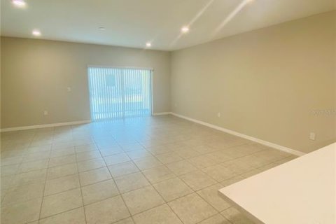 Townhouse in Kissimmee, Florida 3 bedrooms, 163.69 sq.m. № 2095976 - photo 13