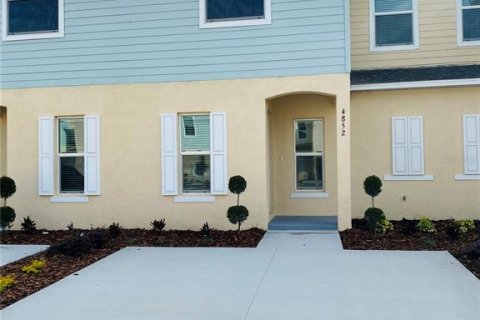 Townhouse in Kissimmee, Florida 3 bedrooms, 163.69 sq.m. № 2095976 - photo 2