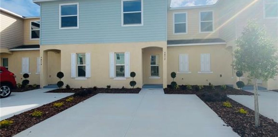 Townhouse in Kissimmee, Florida 3 bedrooms, 163.69 sq.m. № 2095976