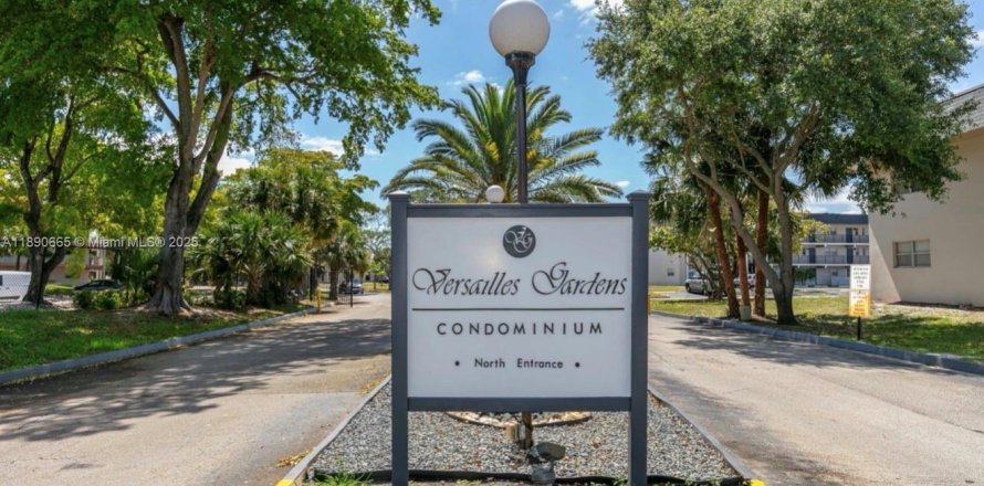 Condo in Tamarac, Florida, 1 bedroom  № 1943455