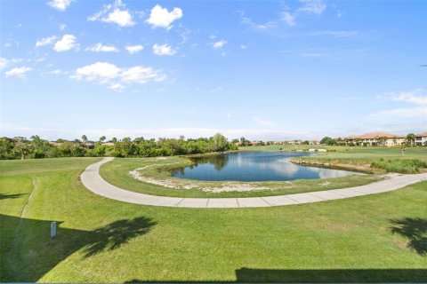 Copropriété à louer à Lakewood Ranch, Floride: 2 chambres, 144.18 m2 № 1904170 - photo 19