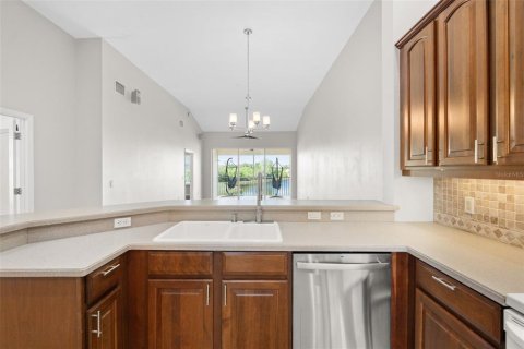 Copropriété à louer à Lakewood Ranch, Floride: 2 chambres, 144.18 m2 № 1904170 - photo 10