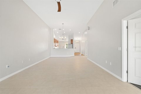 Copropriété à louer à Lakewood Ranch, Floride: 2 chambres, 144.18 m2 № 1904170 - photo 16