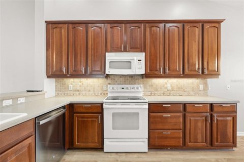 Copropriété à louer à Lakewood Ranch, Floride: 2 chambres, 144.18 m2 № 1904170 - photo 11