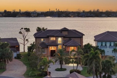 House in Sarasota, Florida 5 bedrooms, 480.77 sq.m. № 1658316 - photo 6
