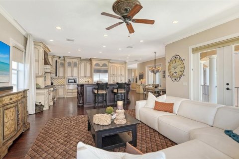 House in Sarasota, Florida 5 bedrooms, 480.77 sq.m. № 1658316 - photo 28