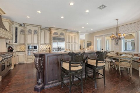 House in Sarasota, Florida 5 bedrooms, 480.77 sq.m. № 1658316 - photo 29