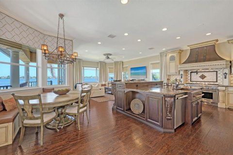 House in Sarasota, Florida 5 bedrooms, 480.77 sq.m. № 1658316 - photo 24