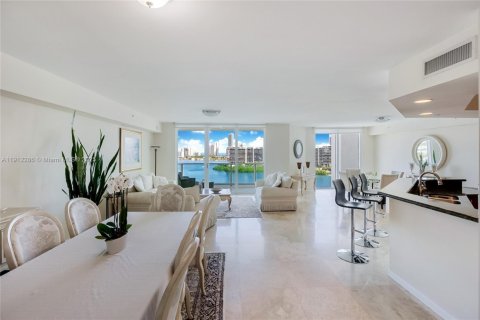 Copropriété à vendre à Aventura, Floride: 3 chambres, 285.12 m2 № 1966820 - photo 6