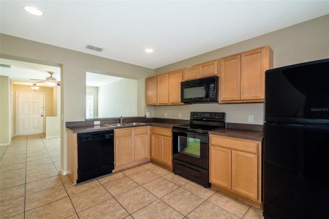 Touwnhouse à louer à Kissimmee, Floride: 2 chambres, 121.14 m2 № 2122434 - photo 9