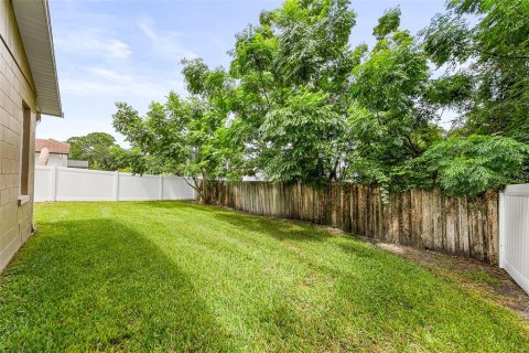 Condo in Sanford, Florida, 2 bedrooms  № 2283562 - photo 29