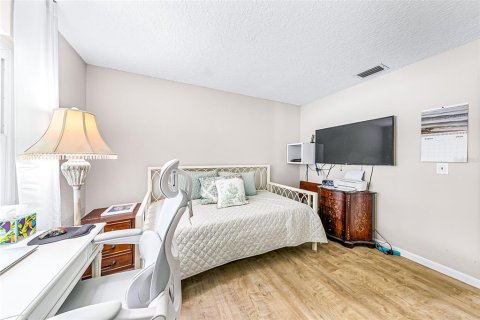 Condo in Sanford, Florida, 2 bedrooms  № 2283562 - photo 15