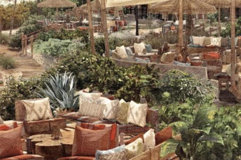 Снять в аренду кондоминиум в Майами-Бич, Флорида 1 спальня, 83.61м2, № 1954673 - фото 14