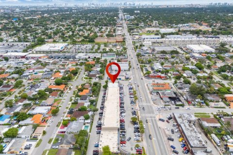 Commercial property in Miami, Florida № 1980656 - photo 26