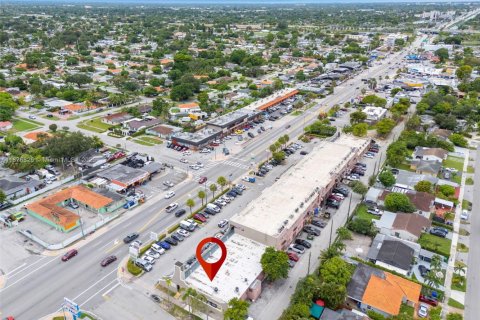 Commercial property in Miami, Florida № 1980656 - photo 22