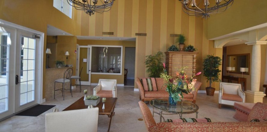 Кондоминиум с 1 спальней в Палм-Бич-Гарденс, Флорида № 1223198