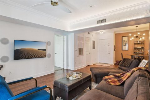 Copropriété à vendre à Orlando, Floride: 2 chambres, 103.59 m2 № 2094410 - photo 4