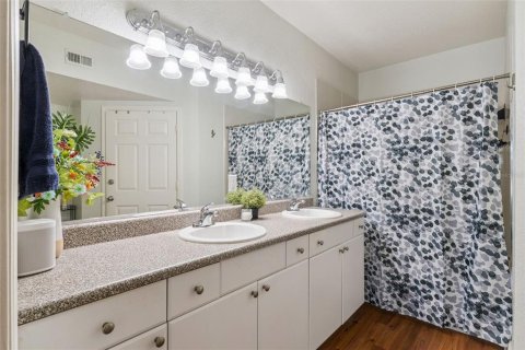 Copropriété à vendre à Orlando, Floride: 2 chambres, 103.59 m2 № 2094410 - photo 24