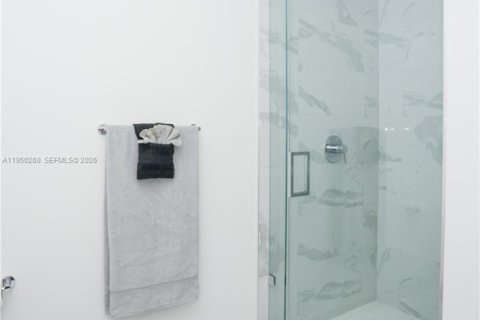 Купить кондоминиум в Майами, Флорида 3 спальни, 204.76м2, № 2005855 - фото 8