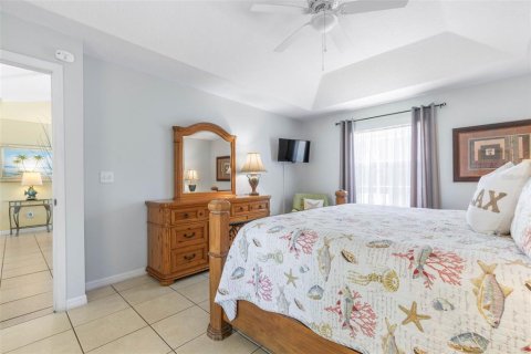 House in Palm Coast, Florida 3 bedrooms, 152.17 sq.m. № 1743274 - photo 13