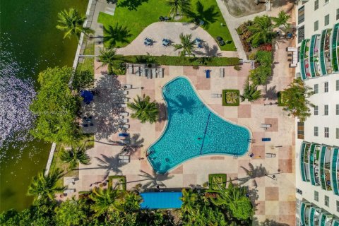 Купить кондоминиум в Санни-Айлс-Бич, Флорида 1 спальня, 92.9м2, № 1954943 - фото 20